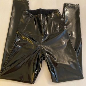 WILFRED FREE SHINY VINYL LIKE LEGGINGS